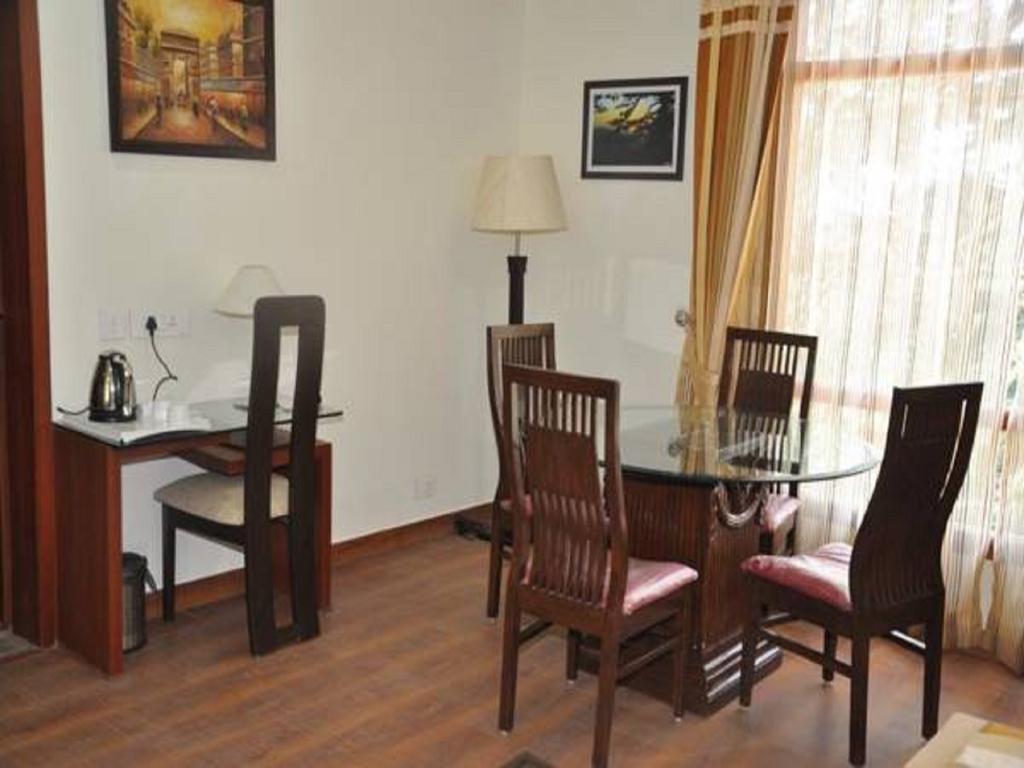 Hotel Southgate Shimla Bagian luar foto