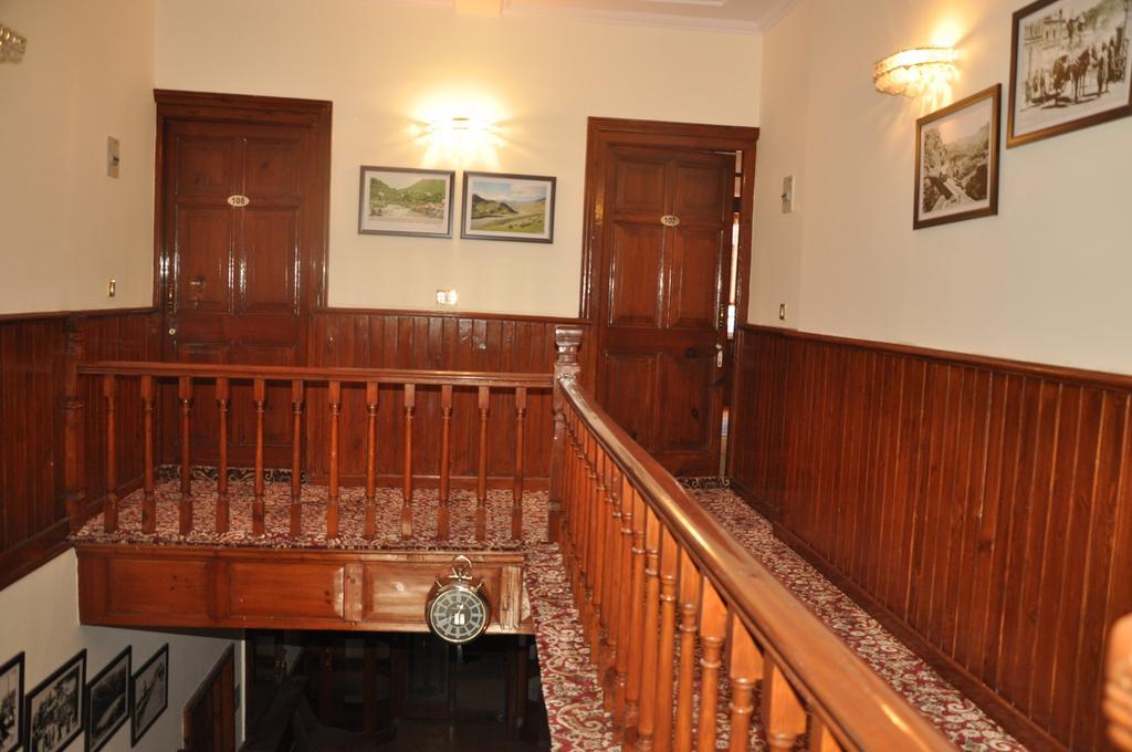 Hotel Southgate Shimla Bagian luar foto