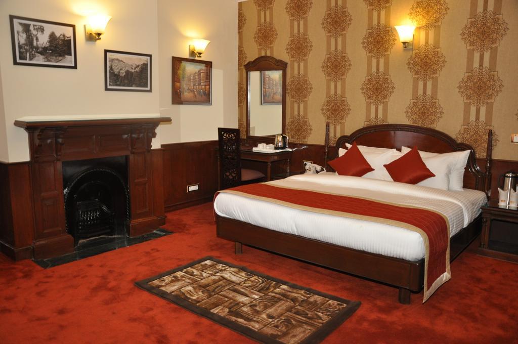 Hotel Southgate Shimla Ruang foto