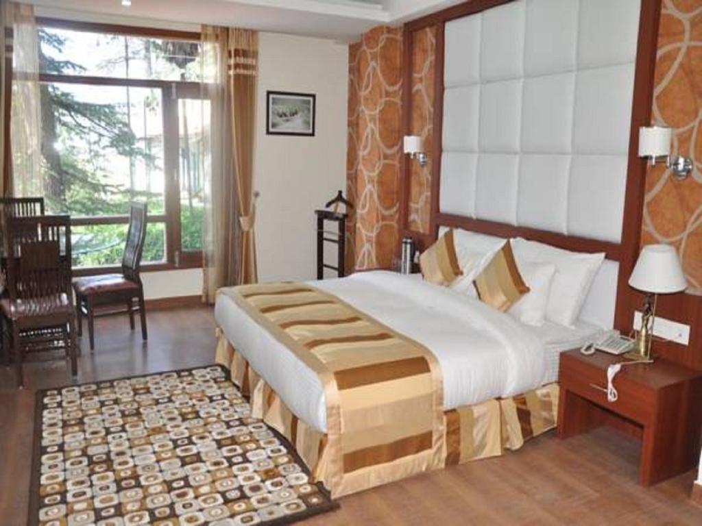 Hotel Southgate Shimla Ruang foto