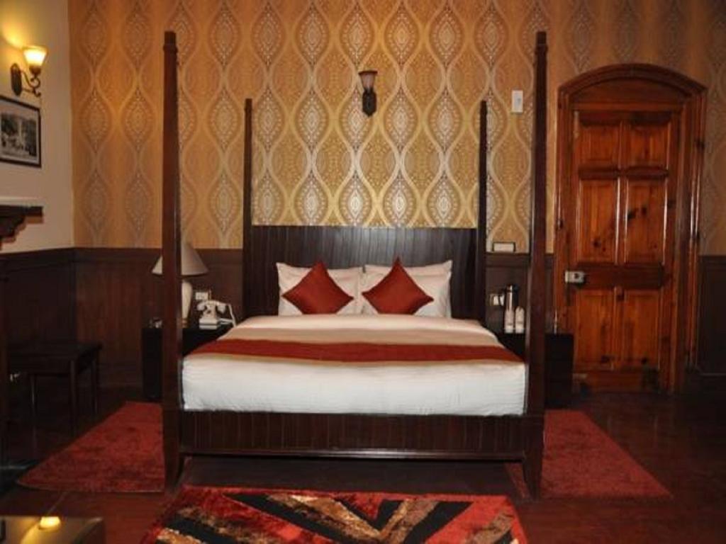 Hotel Southgate Shimla Bagian luar foto