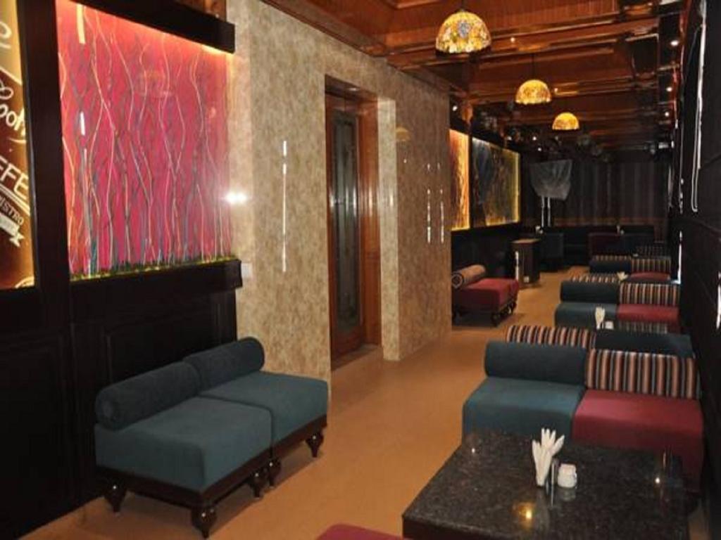 Hotel Southgate Shimla Bagian luar foto