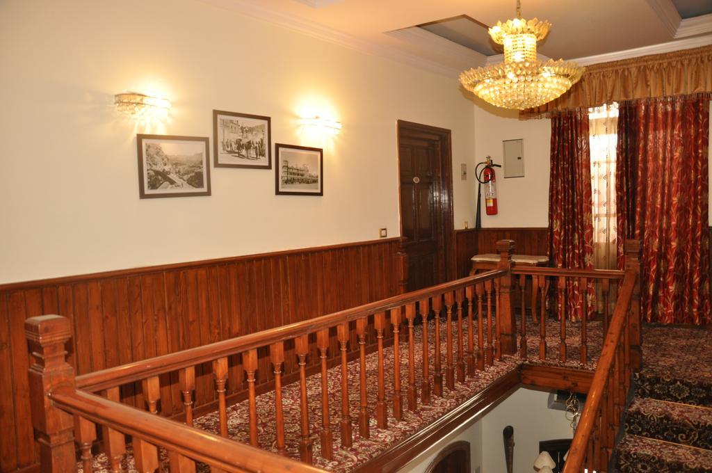Hotel Southgate Shimla Bagian luar foto