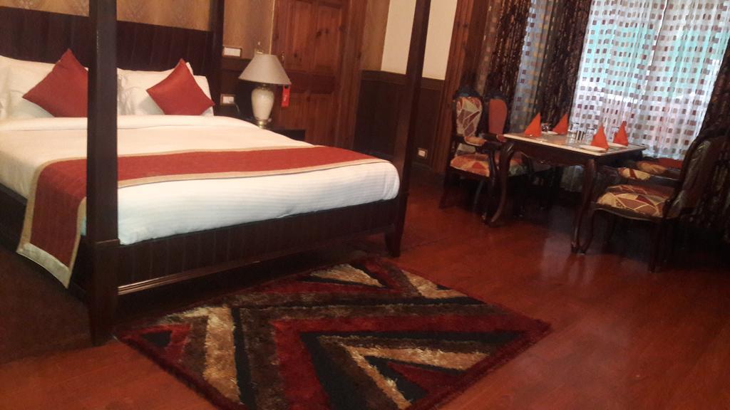 Hotel Southgate Shimla Bagian luar foto