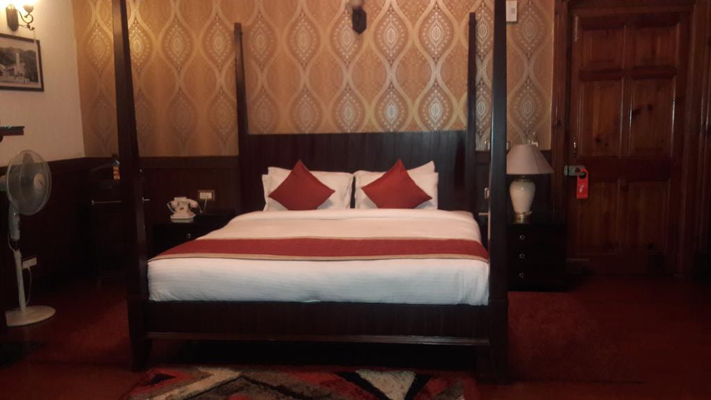 Hotel Southgate Shimla Bagian luar foto