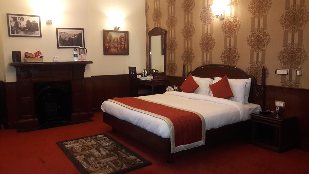 Hotel Southgate Shimla Bagian luar foto